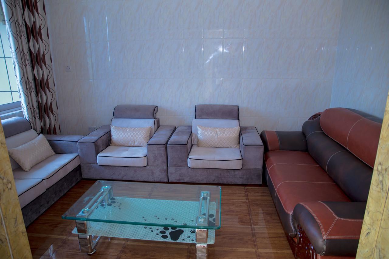 BL Airport Hotel Dar es Salaam Eksteriør billede