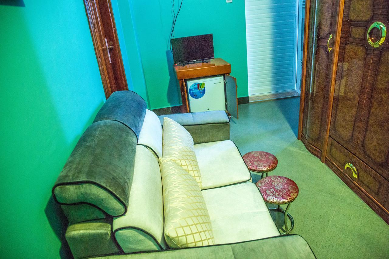 BL Airport Hotel Dar es Salaam Eksteriør billede
